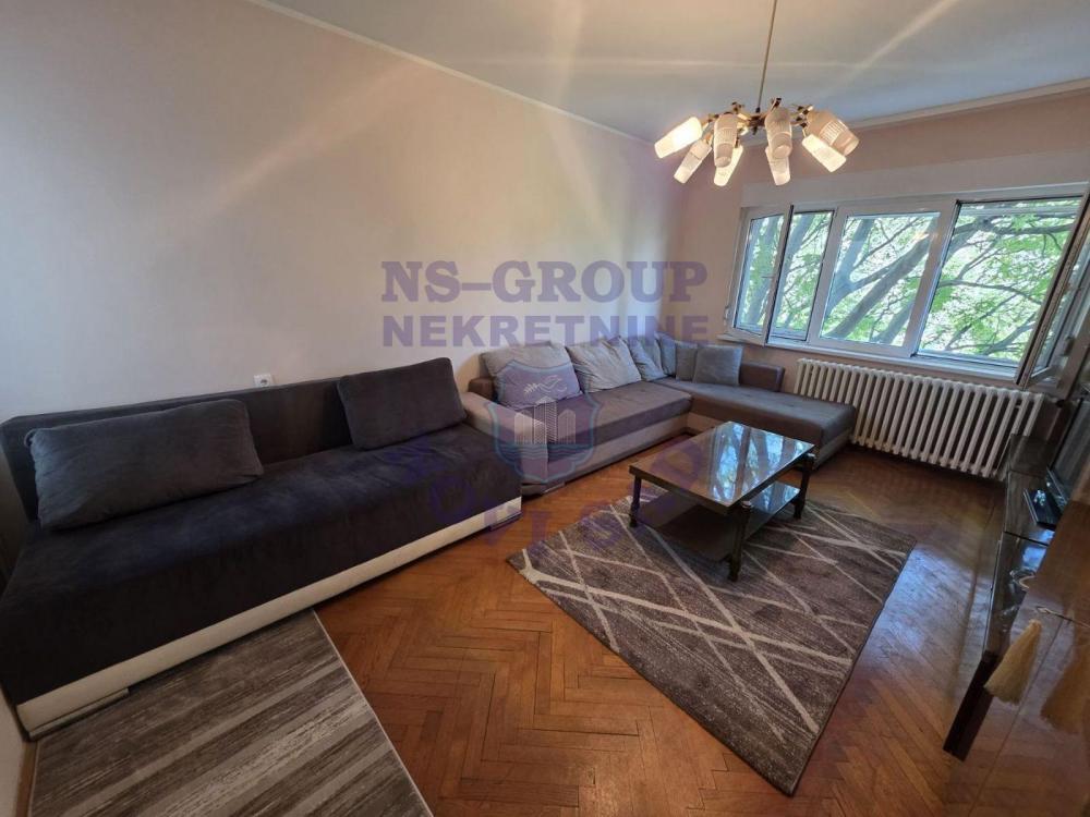 Slika 3 - Dvosoban, 55m2, Liman 2 Novi Sad, sa terasom, ima lift